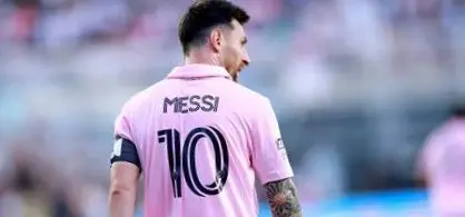 Dia menyebutkan bahwa kondisi fisik Messi akan dinilai setelah kembali ke Amerika Serikat. Meskipun Messi optimis tentang kesiapannya untuk bermain, sikap resmi klub masih menunggu kepastian